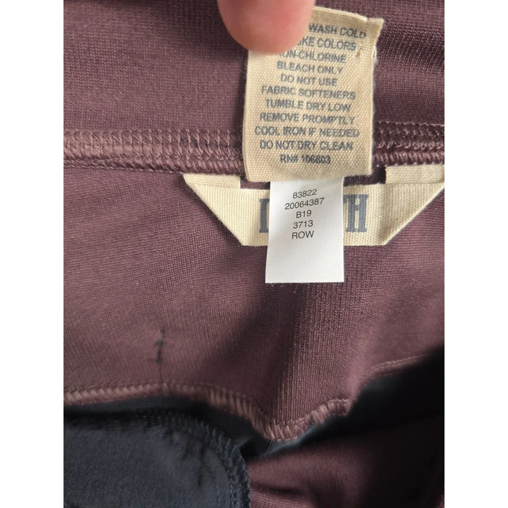 Duluth Trading Co Womens Size 8 Mauve Plum Active Skirt Zipper Pockets Stretch
